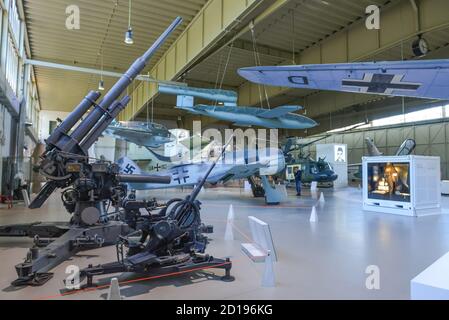 Hangar 3, exposition, musée historique militaire, aviation, Ortsteil Gatow, Berlin, Allemagne, Ausstellung, Hangar 3, Militaerhistorisches Museum, Flugplatz, deu Banque D'Images