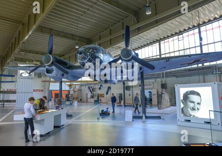 Heinkel 111 HEY, exposition, hangar 3, musée historique militaire, aviation, Ortsteil Gatow, Berlin, Allemagne, le Heinkel He 111, Ausstellung, Hangar 3, Militaerhi Banque D'Images