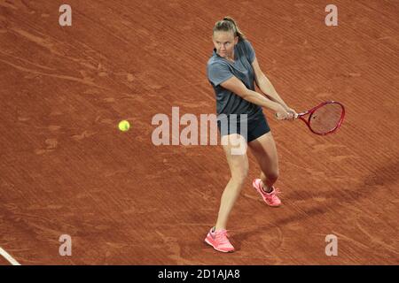 Paris, France. 5 octobre 2020. Fiona FERRO (FRA) lors du tournoi de tennis Roland Garros 2020, Grand Chelem, le 5 octobre 2020 au stade Roland Garros à Paris, France - photo Stephane Allaman / DPPI crédit: LM/DPPI/Stephane Allaman/Alay Live News Banque D'Images