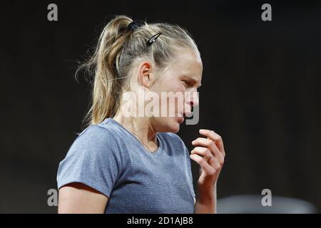 Paris, France. 5 octobre 2020. Fiona FERRO (FRA) lors du tournoi de tennis Roland Garros 2020, Grand Chelem, le 5 octobre 2020 au stade Roland Garros à Paris, France - photo Stephane Allaman / DPPI crédit: LM/DPPI/Stephane Allaman/Alay Live News Banque D'Images