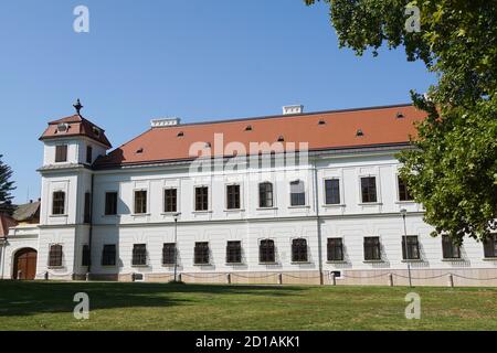 Château d'Esterházy, Esterházy-kastély, Tata, Comté de Komárom-Esztergom, Hongrie, Magyarország, Europe Banque D'Images