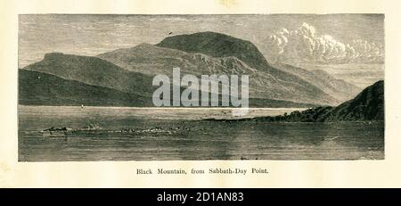 Illustration du XIXe siècle de la montagne Noire vue depuis le point du jour du Sabbat du lac George, État américain de New York. Illustration publiée dans Picturesqu Banque D'Images