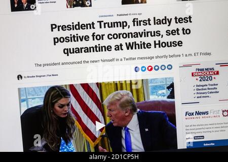 Capture d'écran du site web de Fox News annonçant que le président américain Donald Trump avait été testé positif pour Covid-19 le 2 octobre 2020. Banque D'Images