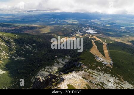 Vue aérienne de la région du lac Strbske Pleso depuis Predne Solisko, montagnes des Hautes Tatras, Slovaquie Banque D'Images