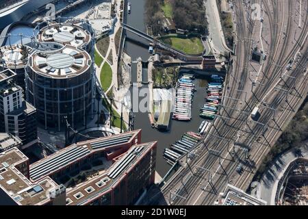 British Waterways Yacht Basin et l'écluse de St Pancras sur le canal Regent's, King's Cross, Londres, 2018, Royaume-Uni. Vue aérienne. Banque D'Images