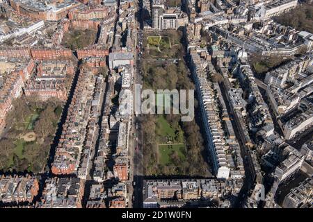 Cadogan place Gardens, l'ancien London Botanc Gardens et le Repton ont commandé North Garden, Cadogan place, Londres, 2018, Royaume-Uni. Vue aérienne. Banque D'Images