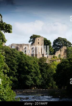 Ruines du château de Barnard, comté de Durham, Royaume-Uni. Banque D'Images