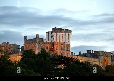 Un château de Windsor Berkshire Royaume-Uni illuminé Banque D'Images