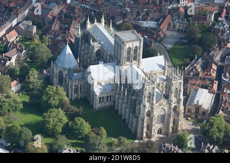 Cathédrale Saint-Pierre, York Minster, York. Vue aérienne. Banque D'Images