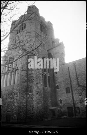 Église St Andrews, Park Avenue, Roker, Sunderland. Vue extérieure de la tour de l'église St Andrew, vue du nord-est. Banque D'Images