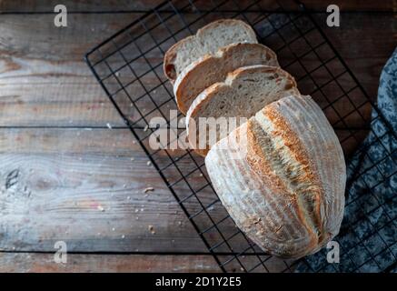 Pain de levain fraîchement préparé à la maison. Banque D'Images