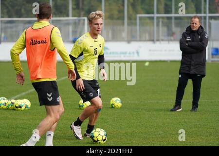 Odense, Danemark. 06e octobre 2020. Max Fenger (15) d'Odense Boldklub vu au cours d'une séance d'entraînement à Odense Boldklub terrain d'entraînement Aadalen à Odense. (Crédit photo : Gonzales photo/Alamy Live News Banque D'Images