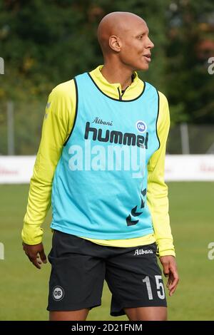 Odense, Danemark. 06e octobre 2020. Ayo Simon Okosun d'Odense Boldklub vu pendant une session d'entraînement à Odense Boldklub terrain d'entraînement Aadalen à Odense. (Crédit photo : Gonzales photo/Alamy Live News Banque D'Images