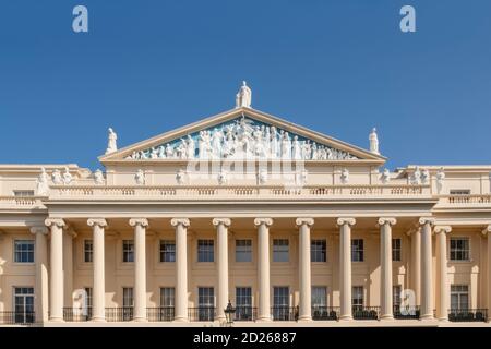 Londres, Regent's Park, Cumberland Terrace, décoration en stuc sur des maisons en terrasse exclusives de luxe par l'architecte royal John Nash Banque D'Images