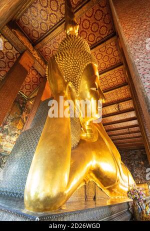 Temple Wat Pho ( Bouddha couché ) Bangkok, Thaïlande Banque D'Images