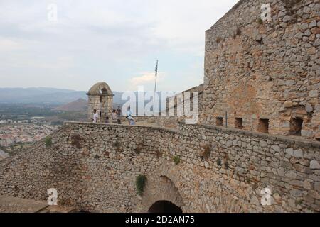 Palamidi la forteresse vénitienne dans la ville de Naflpio . Péloponnèse , Grèce Banque D'Images