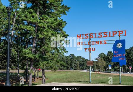 Panneau de bienvenue Mississippi Vintage 1970 rénové et déplacé vers le Pike County Welcome Center sur l'Interstate 55, I-55, US Highway. Banque D'Images