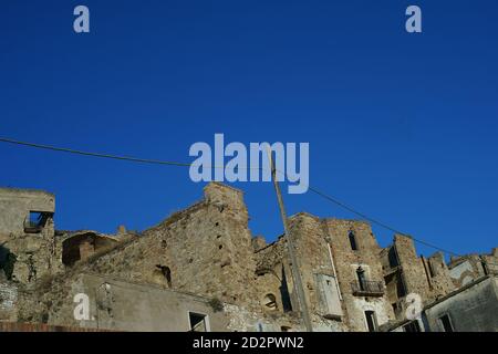 Paysage urbain du village déserté de Cracovie, près de Matera, Basilicate, Italie Banque D'Images