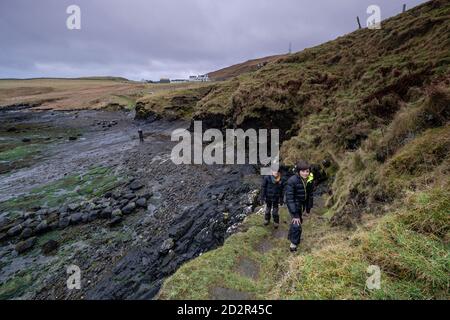 senda al castillo de Duntulm, costa norte de Trotternish, isla de Skye, Highlands, Escocia, Reino ONUDI Banque D'Images