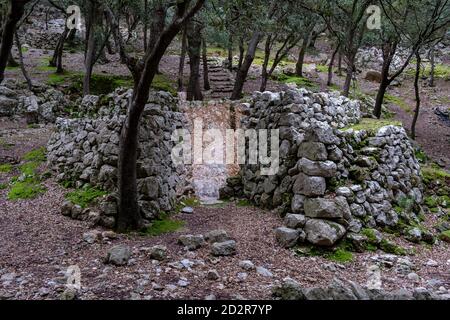 horno de cal, finca publica son Moragues, Camí de s'Arxiduc, Valldemossa, Paraje naturel de la Serra de Tramuntana, Majorque, Iles baléares, Espagne Banque D'Images