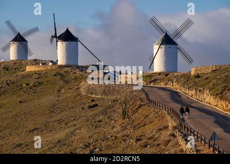 molinos de Consuegra, cerro Calderico, Consuegra, provincia de Toledo, Castilla-la Mancha, Espagne Banque D'Images