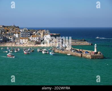 Port de St Ives, Cornouailles, vue depuis Malakoff. Banque D'Images