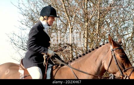 Camilla Parker Bowles chasse avec le duc de Beaufort's Hounds près de Tetbury, Gloucestershire aujourd'hui (lundi). Photo Barry Batchelor/PA. Voir PA Story ROYAL Camilla. Banque D'Images