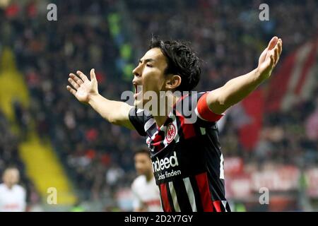 Francfort, Allemagne 18 décembre 2019: 1er BL - 19/20 - Eintracht Francfort vs FC Cologne Makoto Hasebe (Francfort), action. Image unique. Couper. Gestuelle/gestuelle/gestikelte, Mimik/starker expression faciale/émotion, quer, querformat // les réglementations DFL interdisent toute utilisation de photographies comme séquences d'images et/ou quasi-vidéo. // | utilisation dans le monde entier Banque D'Images