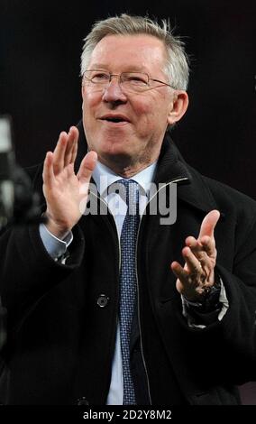 Alex Ferguson de Manchester United à la fin de la Ligue des champions de l'UEFA, demi-finale, second Leg à Old Trafford, Manchester. Banque D'Images