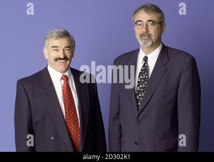 Dr. Tom McKillop (à gauche) et Percy Barnevik - la nouvelle équipe dirigeante d'AstraZeneca, formée par la fusion d'Astra AB, Suède, et de Zeneca Group PLC, Royaume-Uni, ont annoncé aujourd'hui (décembre 9). M. Barnevik sera président non-exécutif d'AstraZeneca, tandis que M. McKillop sera chef de la direction. VOIR PA Story CITY Zeneca Banque D'Images