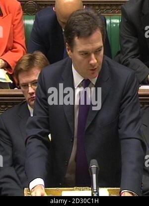 Le chancelier de l'Échiquier George Osborne fait sa déclaration d'automne à la Chambre des communes, dans le centre de Londres. Banque D'Images