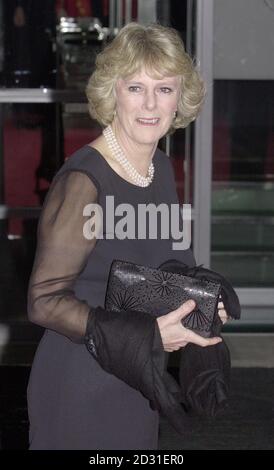 Camilla Parker Bowles, amie de longue date du Prince de Galles, arrive pour le dixième anniversaire de la Commission d'examen des plaintes de la presse (CCP) à Somerset House, à Londres. Banque D'Images