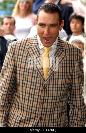 Vinnie Jones aime les courses de la coupe du Shergar de Blue Square à Royal Ascot dans le Berkshire. Banque D'Images