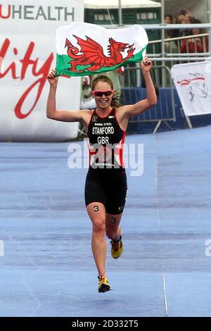 Non Stanford en Grande-Bretagne, qui a remporté le Triathlon Grand Elite Woman et la ITU World Series lors du Triathlon Elite Womens PruHealth World à Hyde Park, Londres. Banque D'Images