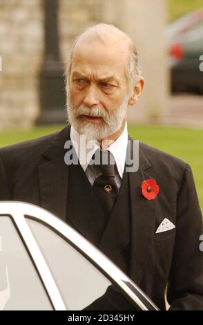 Le prince Michael de Kent arrive à l'entrée du porche de Galilée de la chapelle Saint-Georges, au château de Windsor, pour les funérailles de la tante de la reine, la princesse Alice, duchesse de Gloucester, à la chapelle Saint-Georges, à Windsor. La princesse, qui, à 102 ans, était la plus ancienne Royal britannique de l'histoire, est morte paisiblement dans son sommeil vendredi dernier au Palais de Kensington. Banque D'Images