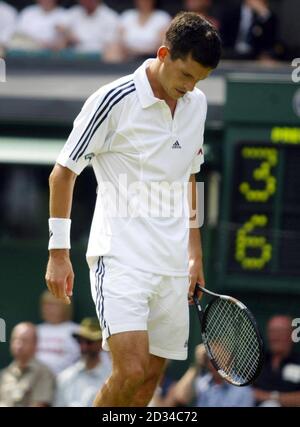 Tim Henman, en Grande-Bretagne, montre sa déjection. Banque D'Images