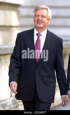 Le secrétaire de Shadow Home David Davis arrive le jeudi 29 septembre 2005 pour le lancement à Londres de son camouflage pour devenir chef du Parti conservateur. Il a dit que le parti doit changer lui-même pour changer la Grande-Bretagne. Voir PA Story POLITIQUE Tories. APPUYEZ SUR ASSOCIATION photo. Le crédit photo devrait se lire: Michael Stephens / PA. Banque D'Images