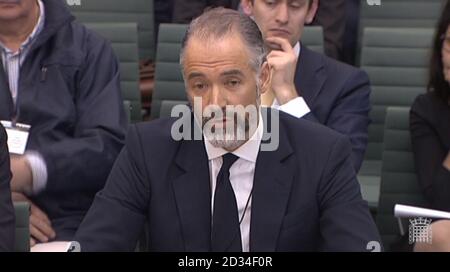 Anthony Gutman, co-directeur des services bancaires d'investissement EMEA chez Goldman Sachs, s'adresse au Comité des affaires de la Chambre des communes lors de la remise en question des dirigeants d'Arcadia sur l'effondrement du BHS à Portcullis House, Londres. Banque D'Images