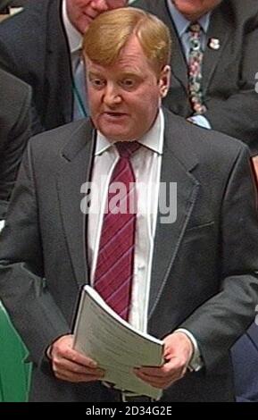 Charles Kennedy, le chef des libéraux-démocrates pendant l'heure hebdomadaire des questions à la Chambre des communes, à Londres, le mercredi 7 décembre 2005. APPUYEZ SUR ASSOCIATION photo. Le crédit photo devrait se lire comme suit : PA Banque D'Images