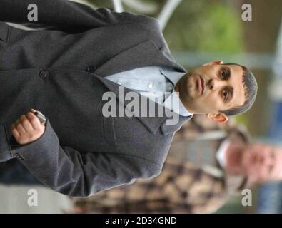 L'ancien champion du monde de boxe Naseem Hamed devant le tribunal de première instance de Sheffield, le vendredi 20 janvier 2006. Hamed a comparu devant le tribunal aujourd'hui accusé de conduite dangereuse en raison d'un accident impliquant sa voiture de sport de 300,000 £. Un juge de district a dit à Hamed que l'affaire devra être transférée au tribunal de la Couronne de la ville. Voir PA Story COURTS Naseem. APPUYEZ SUR ASSOCIATION photo. Le crédit photo devrait se lire: Rui Vieira/PA. Banque D'Images