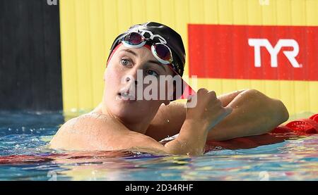 La société britannique Siobhan-Marie O'Connor après avoir remporté le 100m brasse 1 demi-finale, au cours de la troisième journée du championnat d'Europe 2018 au Centre International de Natation Tollcross, Glasgow. Banque D'Images