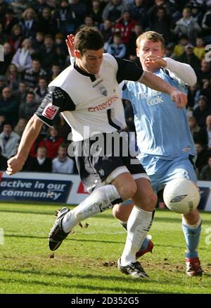 David Nugent de Preston North End frappe dans le rebond à mettre son équipe à l'avance Banque D'Images