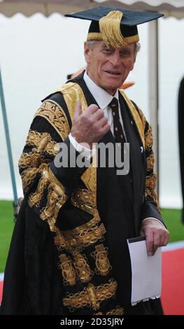 Le duc d'Édimbourg, chancelier de l'Université de Cambridge, participe à un service au King's College de Cambridge pour souligner le 800e anniversaire de l'Université. Banque D'Images