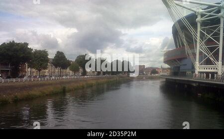 La région de la rivière Taff où un corps trouvé à Fitzhamon Embankment a été confirmé comme celui de l'adolescent disparu Bryn Warren. Banque D'Images