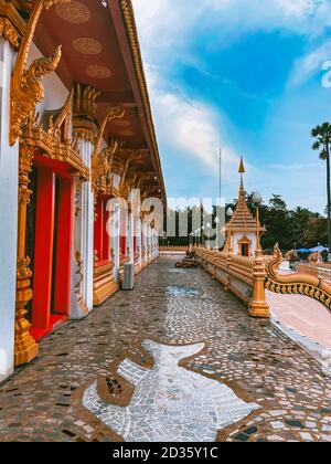 Promenade autour des temples nong wang et Chao Por Lak Muang Dans la ville de Khon Kaen en Thaïlande Banque D'Images