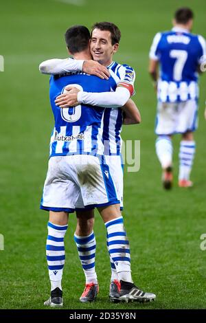 Mikel Merino de Real Sociedad et Mikel Oyarazabal de Real Sociedad pendant le match de la Liga entre Real Sociedad et Getafe CF ont joué au stade Reale Arena le 3 octobre 2020 à San Sebastian, Espagne. (Photo par Ion Alcoba/PRESSINPHOTO) Credit: Pro Shots/Alamy Live News Banque D'Images