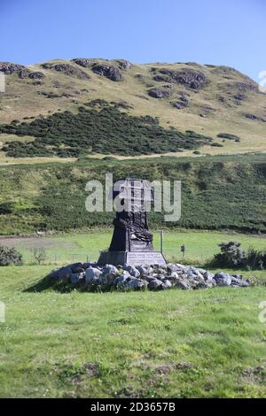 Lendalfoot, Ayrshire, Écosse ​This remarquable mémorial du navire de guerre russe Varyag se trouve sur la côte d'Ayrshire, dans le village de Lendalfoot, Banque D'Images