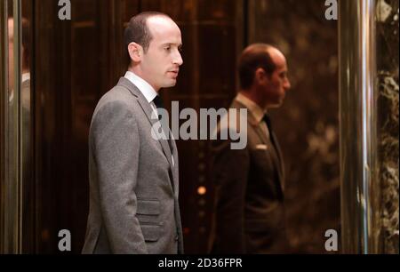 New York, États-Unis. 06e janvier 2017. Conseiller du président élu Donald Trump, Stephen Miller arrive à la Trump Tower le 6 janvier 2017 à New York. Récemment, en octobre 2020, le conseiller principal du président Trump a été testé positif pour COVID 19 (photo de John Lamparski/ Credit: SIPA USA/Alay Live News Banque D'Images