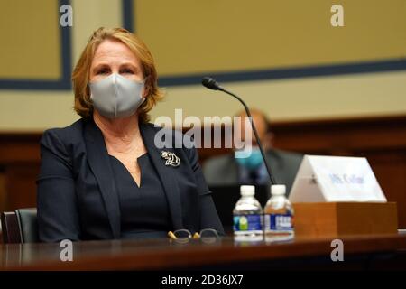 Mme Erin M. Collins, avocate nationale des contribuables pour le service des avocats des contribuables, comparaît devant le Comité de la surveillance et de la réforme de la Chambre pour discuter du rôle du service interne du revenu pendant la pandémie le 7 octobre 2020 à Washington, DC crédit: Toni L. Sandys/Pool via CNP/MediaPunch Banque D'Images