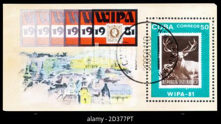 Saint-Pétersbourg, Russie - 18 septembre 2020 : feuille souvenir imprimée à Cuba avec l'image du cerf rouge, Cervus elaphus, vers 1981 Banque D'Images